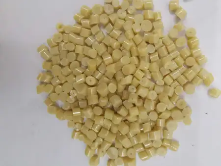 Yellow stearic acid plastic particles 2026-2 Yellow stearic acid plastic particles 2026-2
